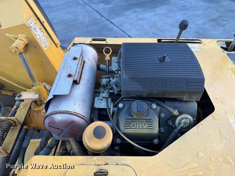 image for item FI2102 Vermeer V-1550 trencher