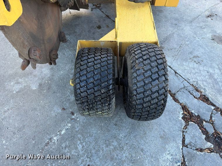 image for item FI2102 Vermeer V-1550 trencher