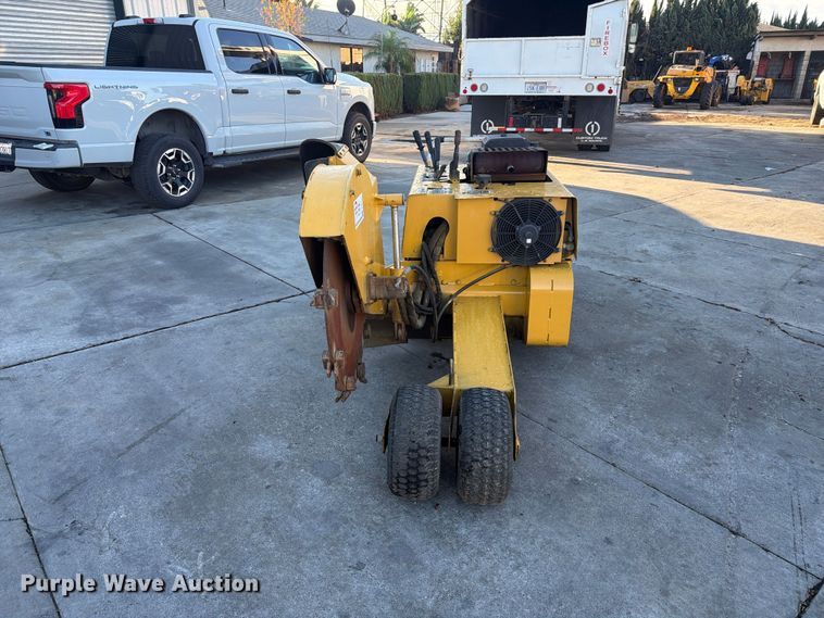 image for item FI2103 Vermeer V1850 trencher