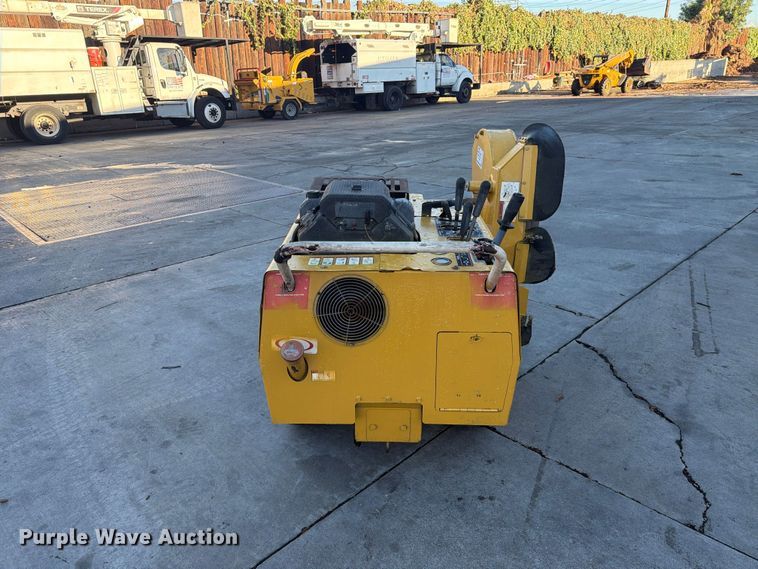 image for item FI2103 Vermeer V1850 trencher