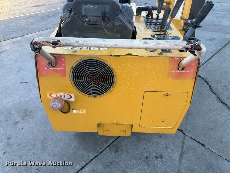 image for item FI2103 Vermeer V1850 trencher