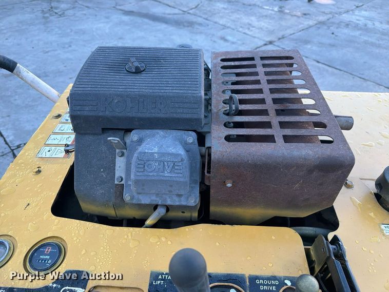 image for item FI2103 Vermeer V1850 trencher