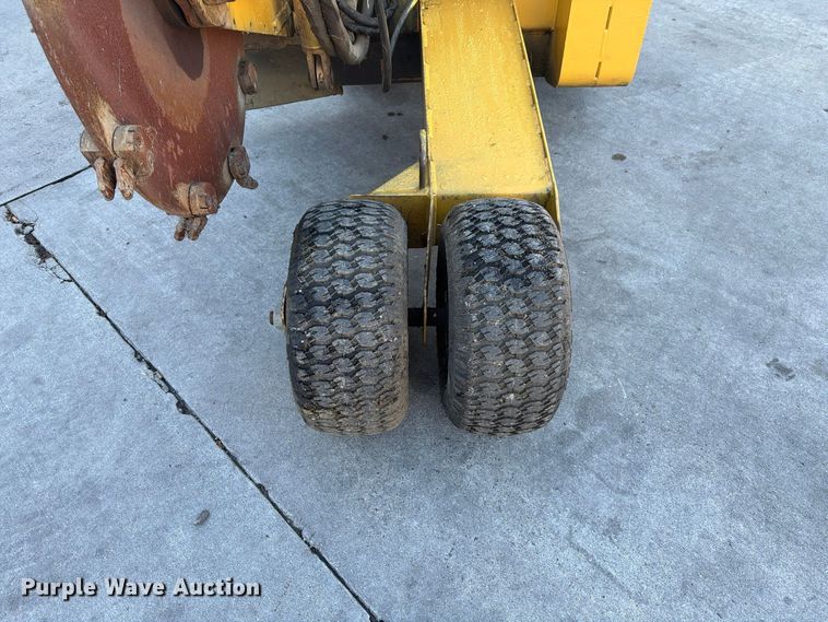image for item FI2103 Vermeer V1850 trencher