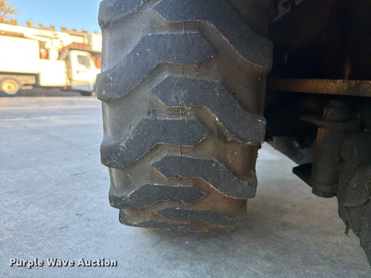 image for item FI2103 Vermeer V1850 trencher