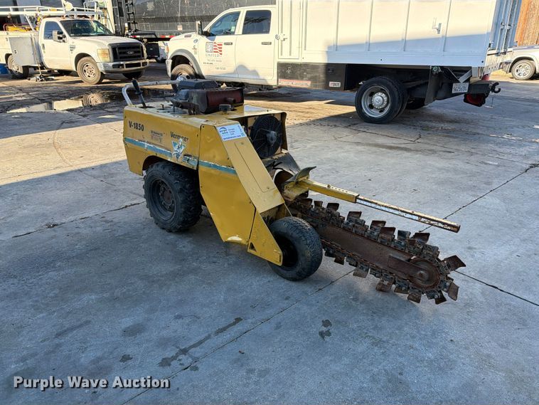 image for item FI2104 Vermeer V-1850 trencher