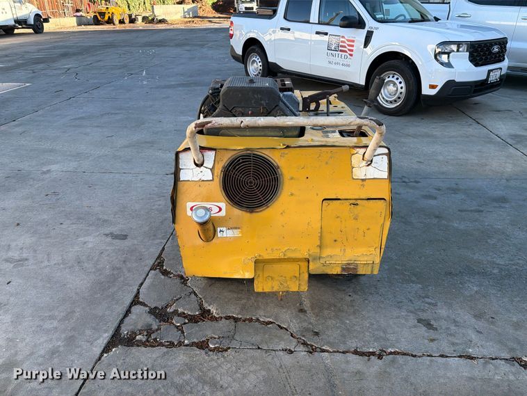 image for item FI2104 Vermeer V-1850 trencher