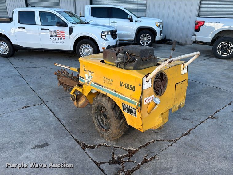 image for item FI2104 Vermeer V-1850 trencher