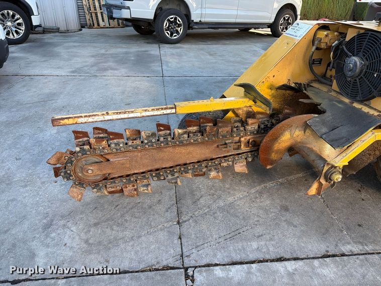 image for item FI2104 Vermeer V-1850 trencher