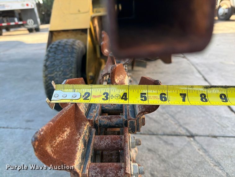 image for item FI2104 Vermeer V-1850 trencher