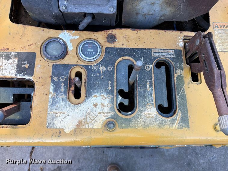 image for item FI2104 Vermeer V-1850 trencher