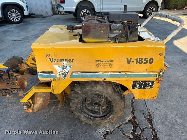 image for item FI2104 Vermeer V-1850 trencher
