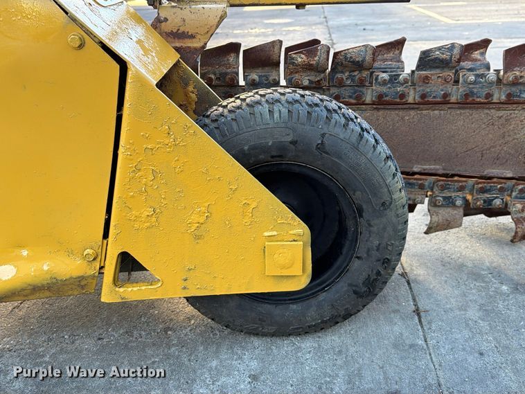 image for item FI2104 Vermeer V-1850 trencher