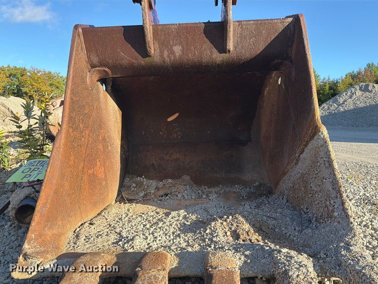 image for item FJ0533 Esco excavator bucket