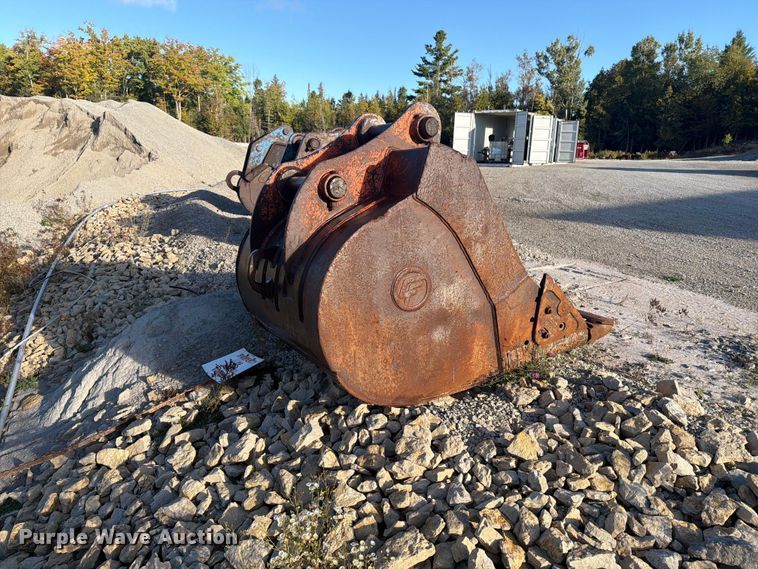 image for item FJ0534 Excavator bucket
