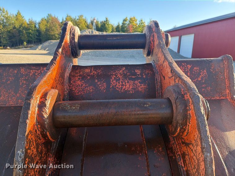 image for item FJ0534 Excavator bucket