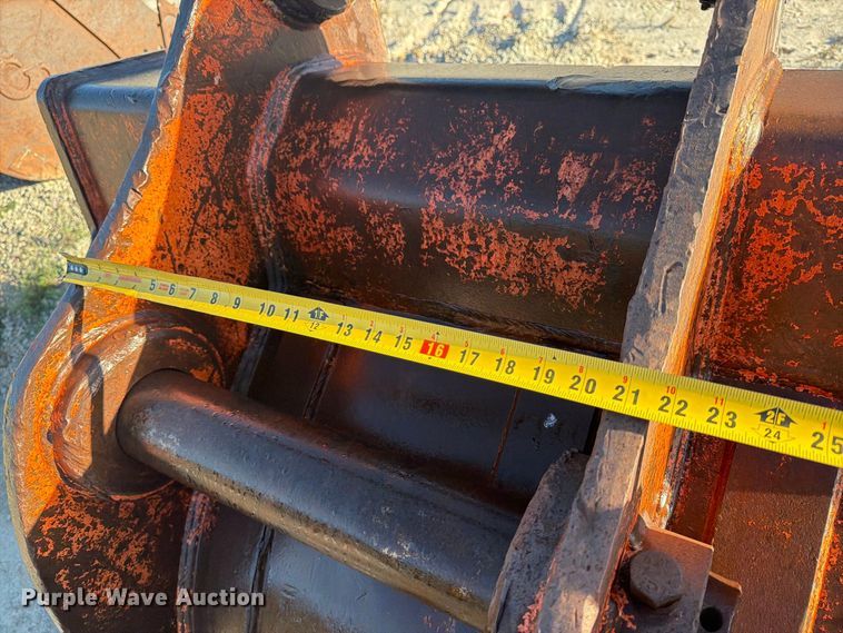 image for item FJ0534 Excavator bucket