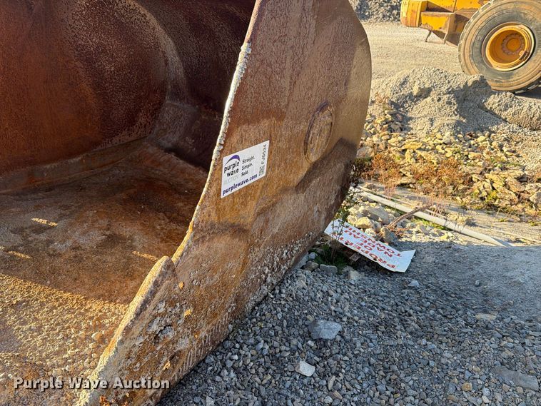 image for item FJ0534 Excavator bucket