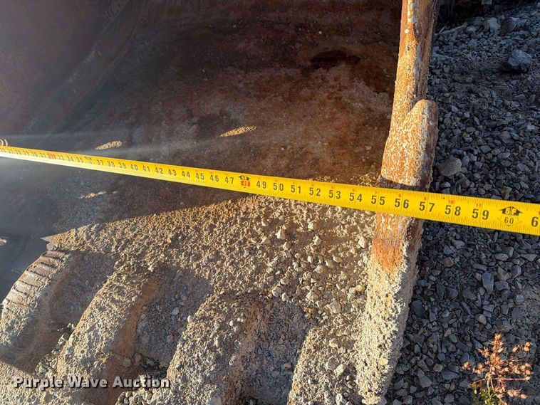 image for item FJ0534 Excavator bucket