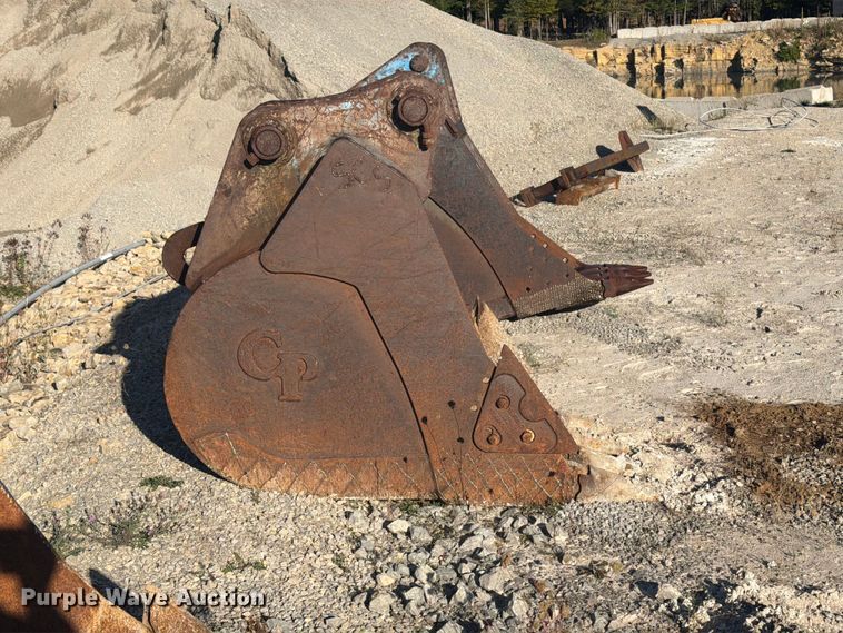 image for item FJ0535 C&P Attachments Komatsu PC300-6 excavator bucket
