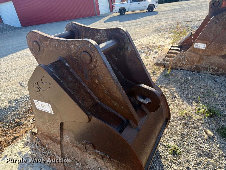 image for item FJ0535 C&P Attachments Komatsu PC300-6 excavator bucket