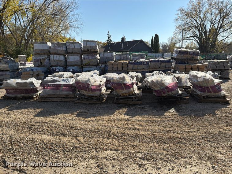 image for item FJ0547 (13) pallets of land scaping stone