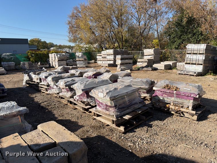 image for item FJ0547 (13) pallets of land scaping stone