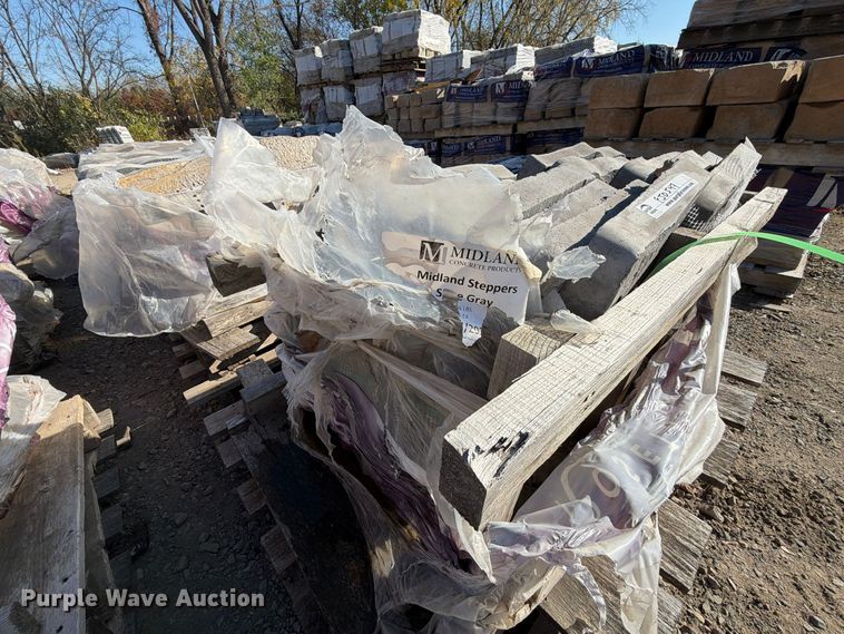 image for item FJ0547 (13) pallets of land scaping stone
