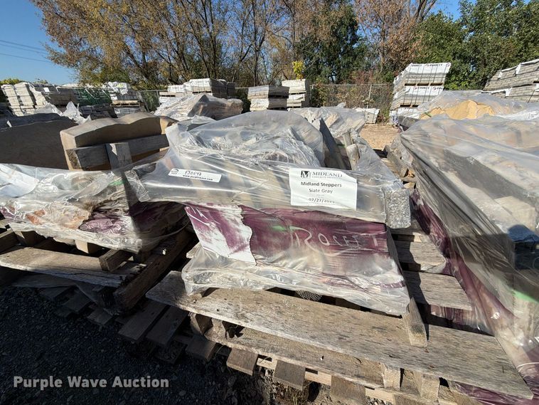 image for item FJ0547 (13) pallets of land scaping stone