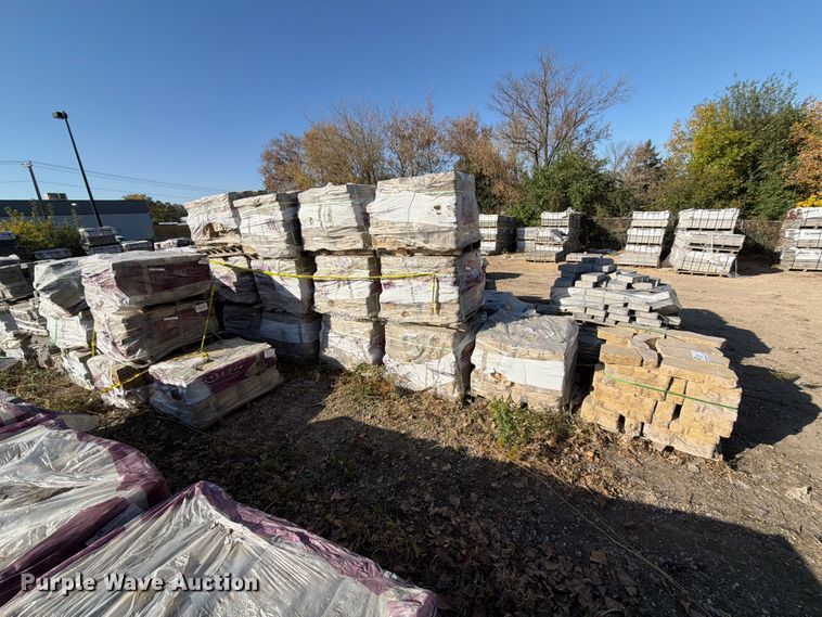 image for item FJ0548 (18) pallets of landscaping stones