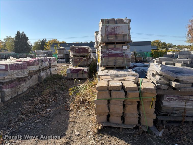 image for item FJ0548 (18) pallets of landscaping stones