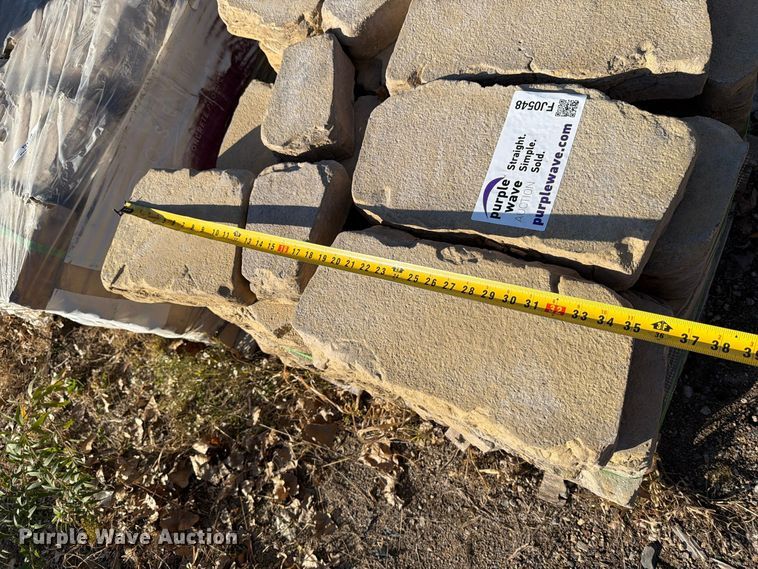image for item FJ0548 (18) pallets of landscaping stones