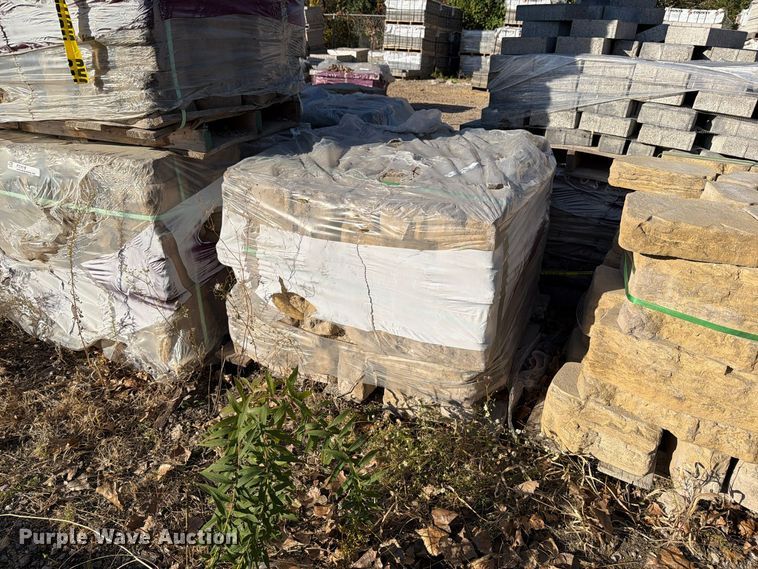 image for item FJ0548 (18) pallets of landscaping stones