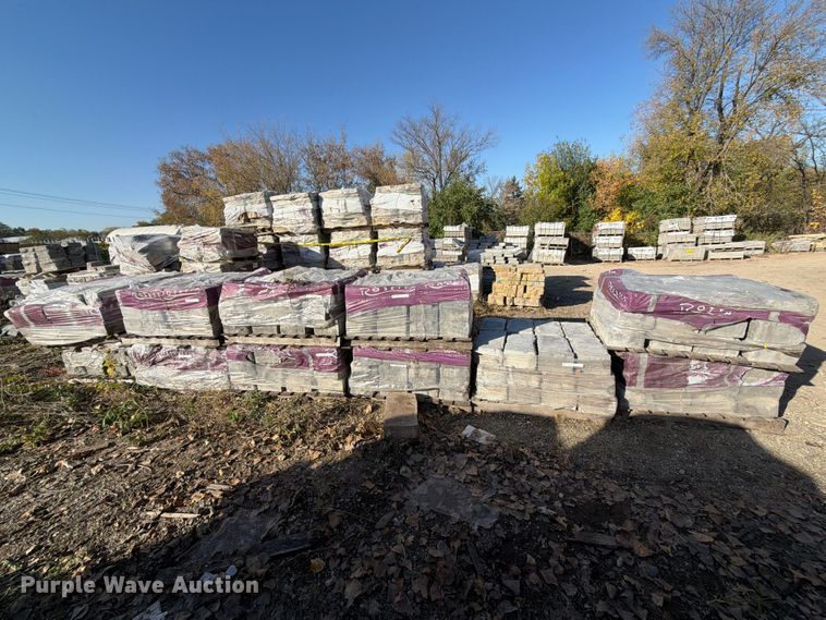 image for item FJ0549 (11) pallets of landscaping stones