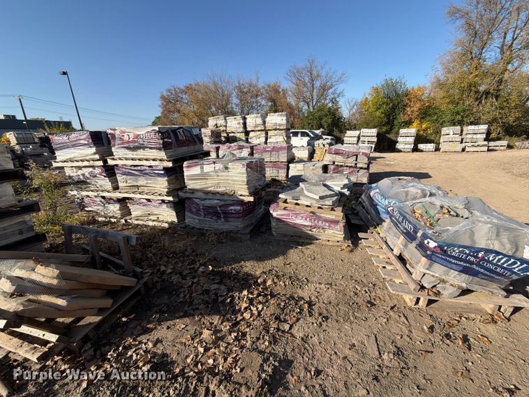 image for item FJ0550 (12) pallets of landscaping stones