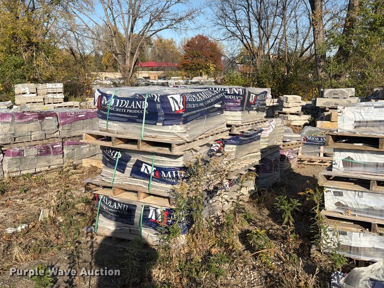 image for item FJ0550 (12) pallets of landscaping stones