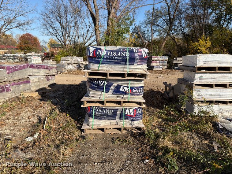 image for item FJ0550 (12) pallets of landscaping stones