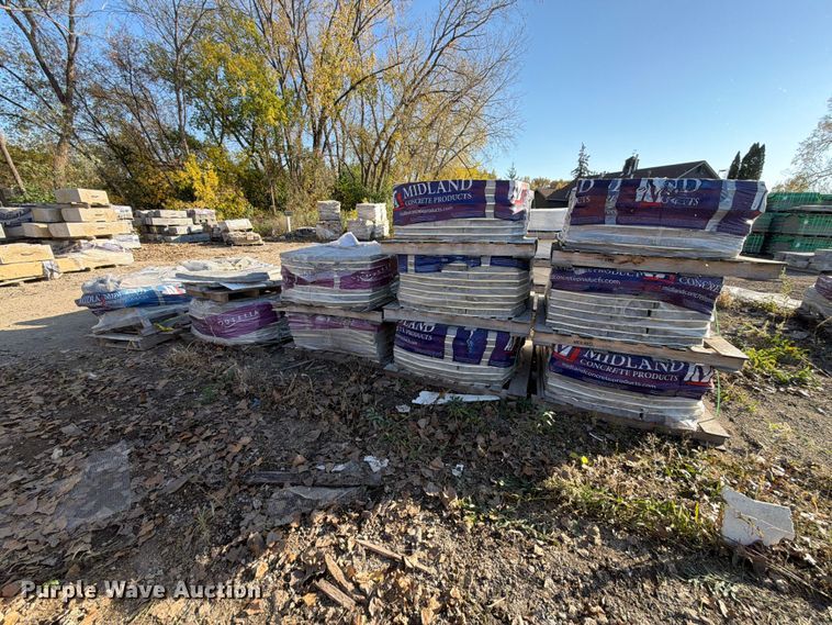image for item FJ0550 (12) pallets of landscaping stones
