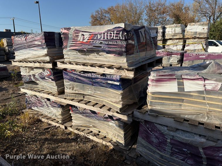 image for item FJ0550 (12) pallets of landscaping stones