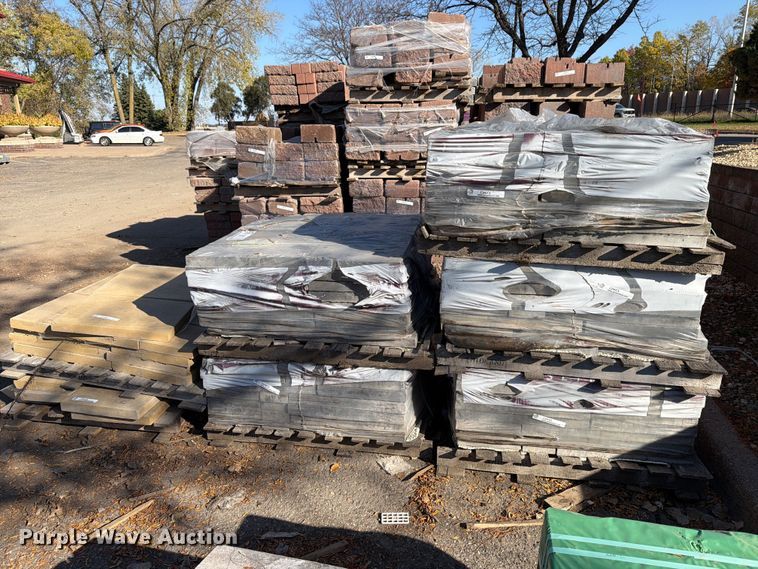image for item FJ0553 (7) pallets of landscaping stone