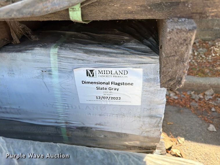 image for item FJ0553 (7) pallets of landscaping stone