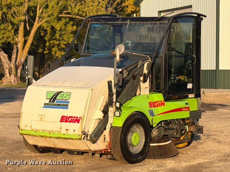 image for item FJ0555 2012 Elgin Pelican Series NP street sweeper