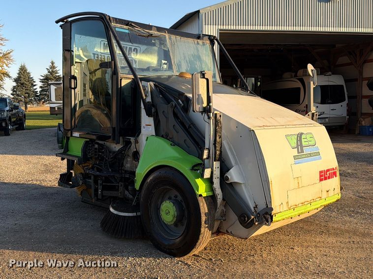image for item FJ0555 2012 Elgin Pelican Series NP street sweeper