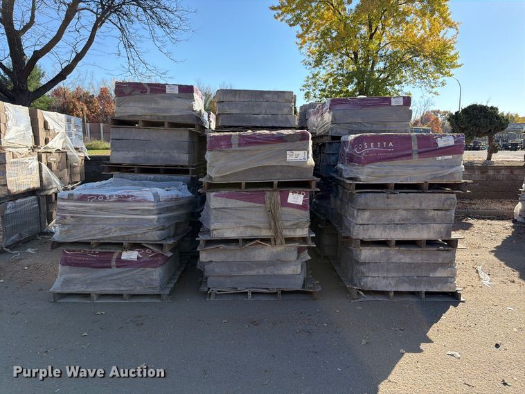 image for item FJ0558 (44) pallets of landscaping stone