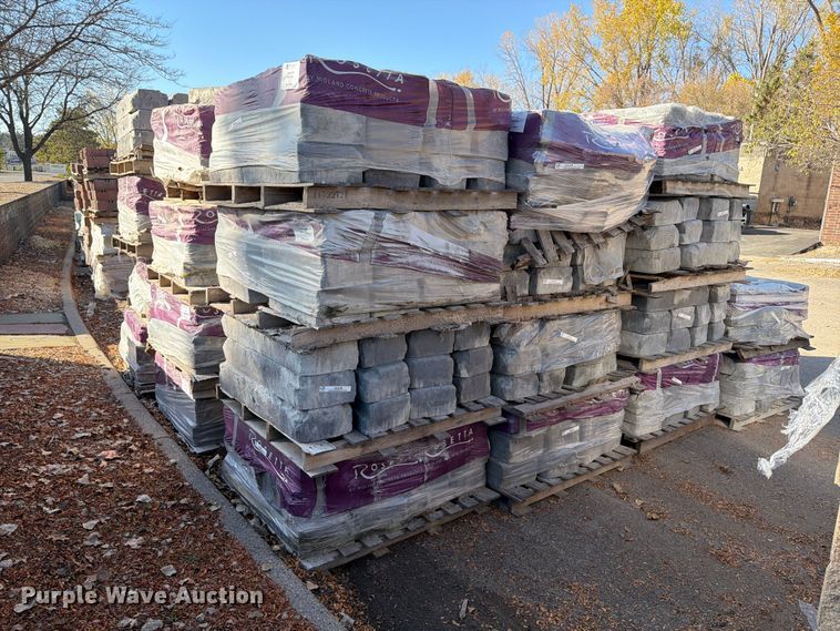 image for item FJ0558 (44) pallets of landscaping stone