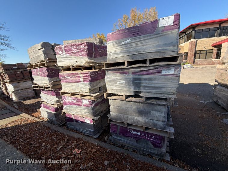 image for item FJ0558 (44) pallets of landscaping stone
