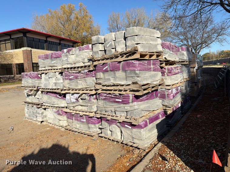 image for item FJ0558 (44) pallets of landscaping stone