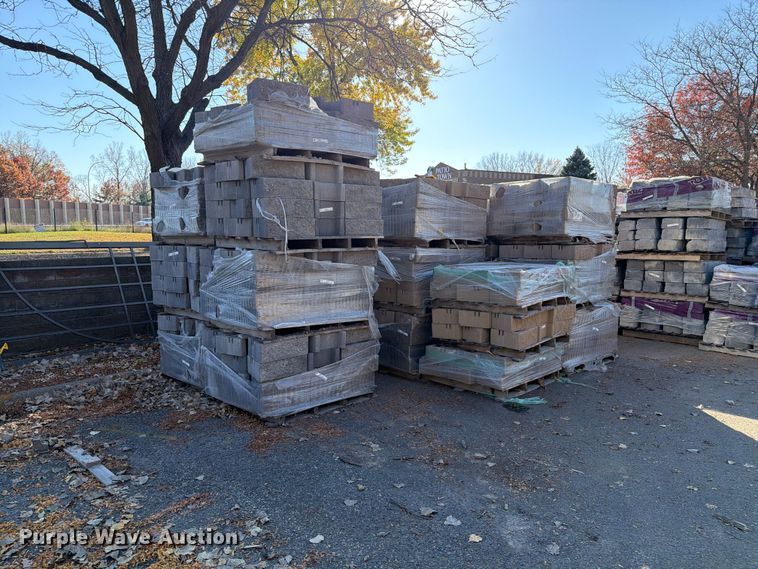 image for item FJ0559 (25) pallets of landscaping bricks