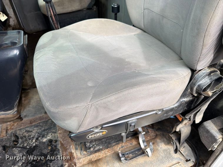 image for item FJ2029 2000 Volvo WG dump truck