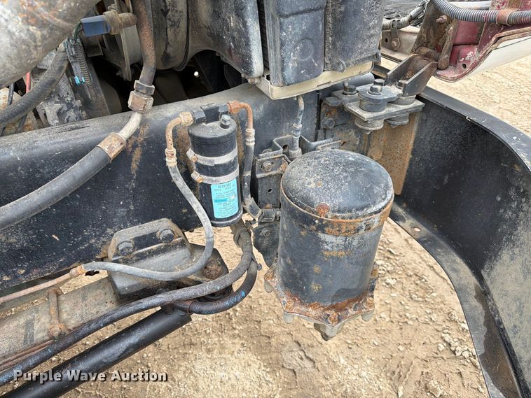 image for item FJ2029 2000 Volvo WG dump truck