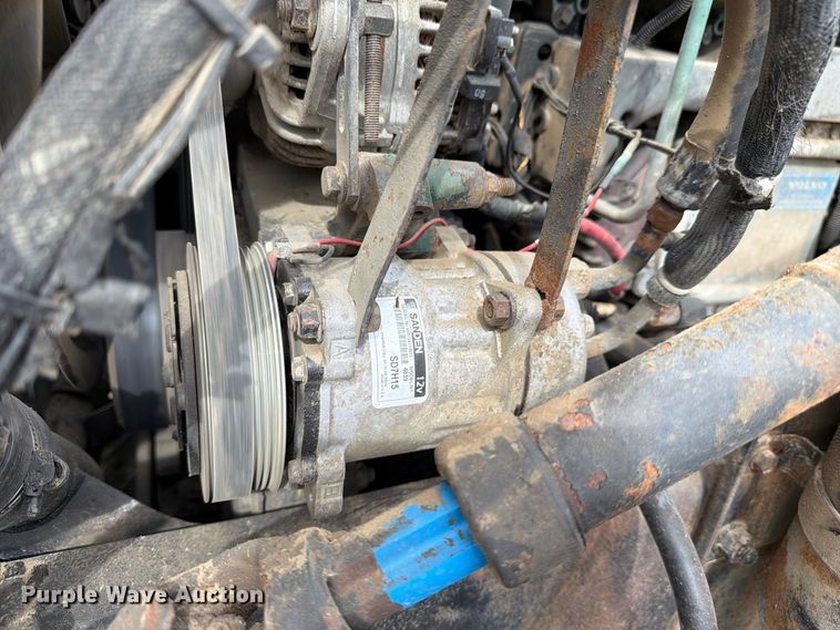 image for item FJ2029 2000 Volvo WG dump truck